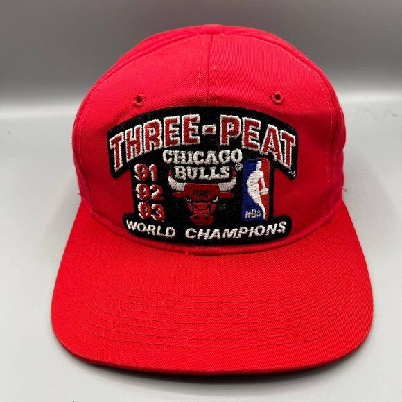 Vintage Chicago Bulls Hat Men Youngan Three-Peat World Vintage Chicago Bulls Hat Men Youngan Three-Peat World